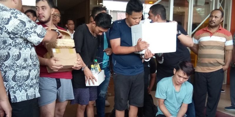 Apartemen di Surabaya Dijadikan Tempat Produksi Ganja Sintetis