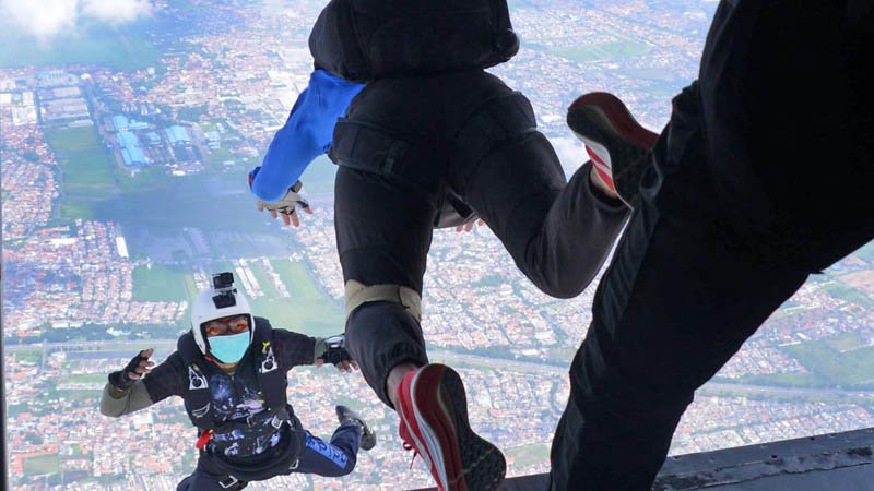 Video – Latihan Terjun Disaat Musim Corona ini yang Dilakukan Yontaifib 2 Marinir