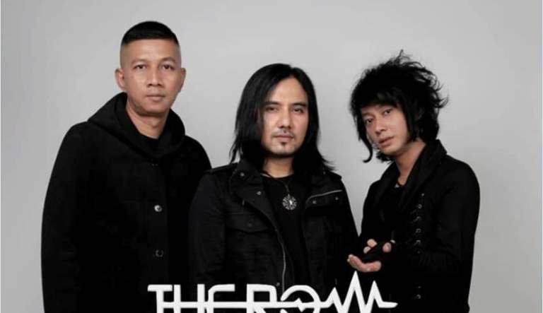The Row Rilis Lagu Rock Era Milenial