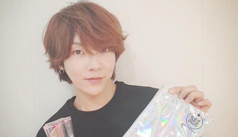 Idola K-pop Yoon-hak Sebarkan Covid-19 kepada Wanita dari Bisnis Hiburan Dewasa dan Kemungkinan 500 Lainnya