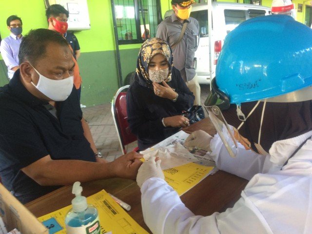 Terus Jaga Kesehatan HRM dan Hj MI Bebas Covid 19