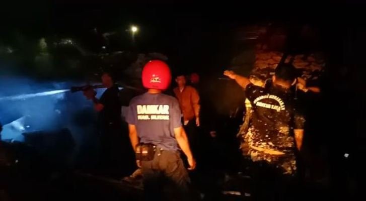 Ditinggal Jaga Pos Kamling, Gudang Pakan Ternak Ayam Ludes Terbakar, Kerugian Ratusan Juta Rupiah.