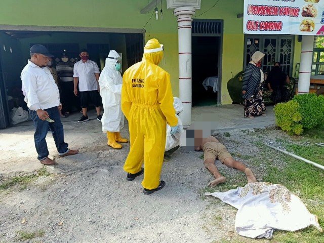 Ka.Transtib Kecamatan Meninggal Dunia di Depan Rumahnya