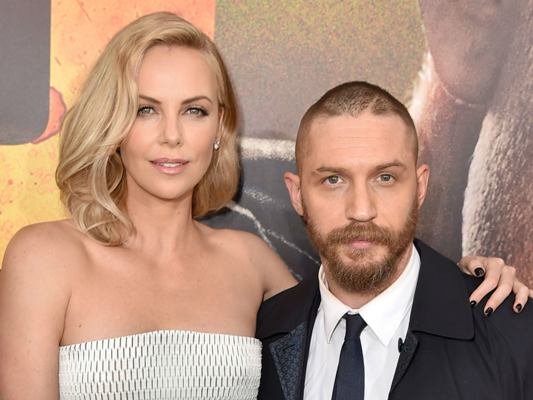 Tom Hardy Gantikan Daniel Craig di Film James Bond