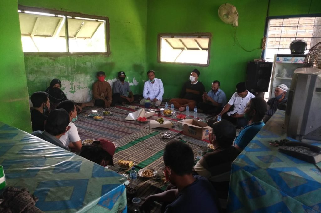 Di Wringinanom, Dokter Alif Bahas Penghijauan dan Pengelolaan Sampah