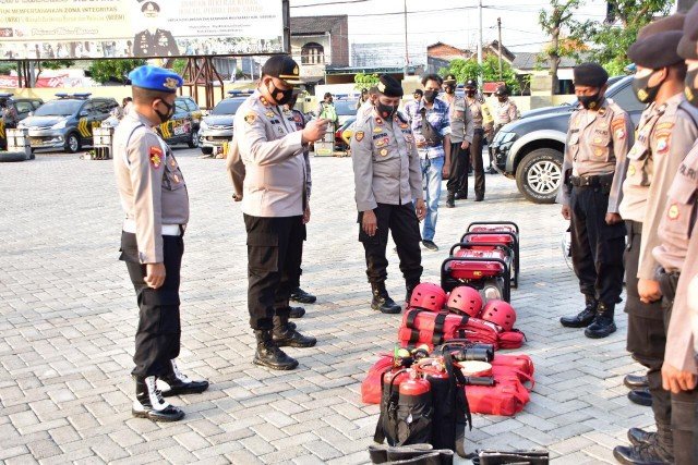Wakapolres Kota Sidoarjo Periksa Kesiapan Siaga Bencana