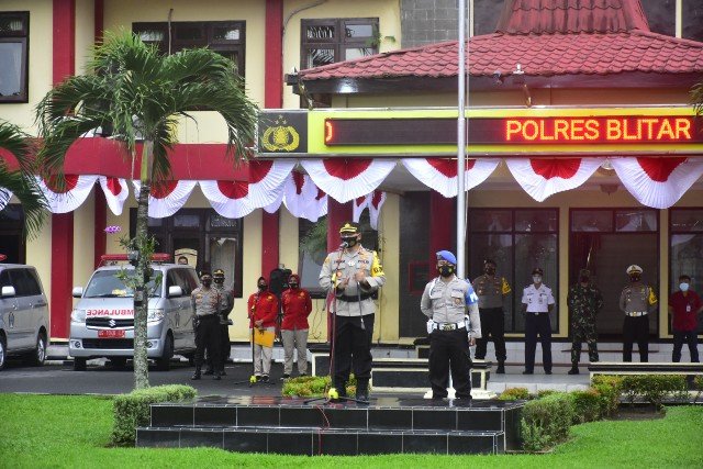 Gelar Apel Pasukan, Kapolres Blitar Tegaskan Tidak Ada Kerumunan Masa, Tindak Tegas Para Pemabuk.
