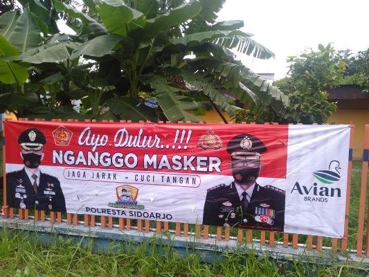 Polresta Sidoarjo Pasang Imbauan Prokes Covid-19