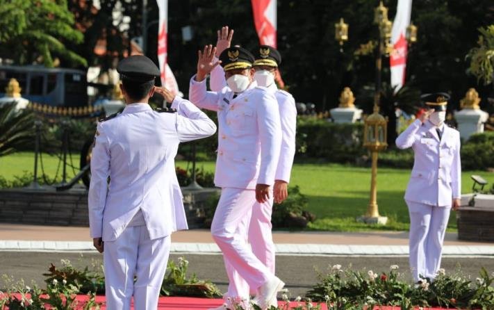 Bupati dan Wakil Bupati Sidoarjo Dilantik Gubernur Jatim Khofifah