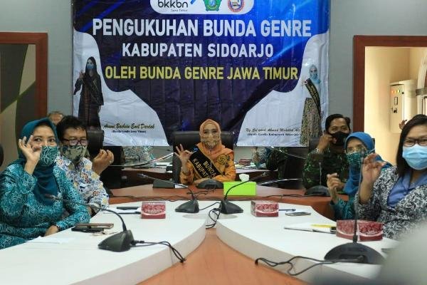 Ny. Sa’adah Ahmad Muhdlor Ali Dikukuhkan Sebagai Bunda GenRe Kabupaten Sidoarjo