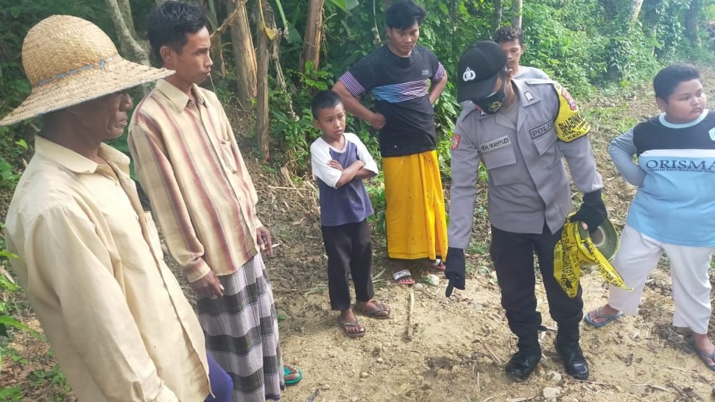 Warga Lenteng Dikagetkan Penemuan Bayi Perempuan Dalam Keadaan Tidak Bernyawa