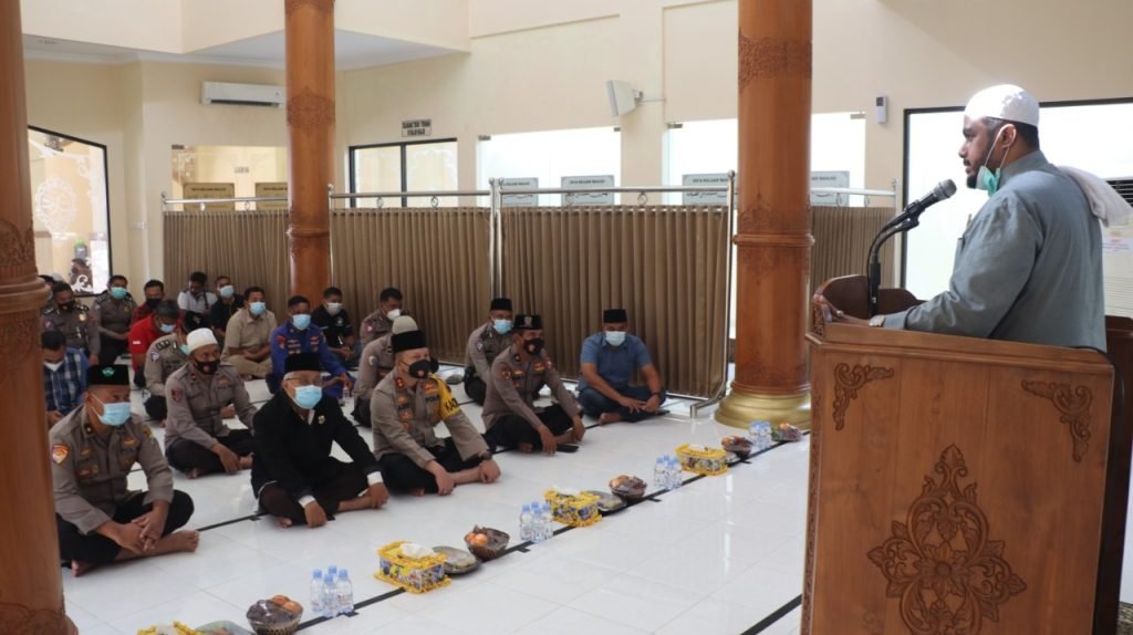 Peringati Isra Mi’raj Polres Gresik Hadirkan Dua Penceramah Agama