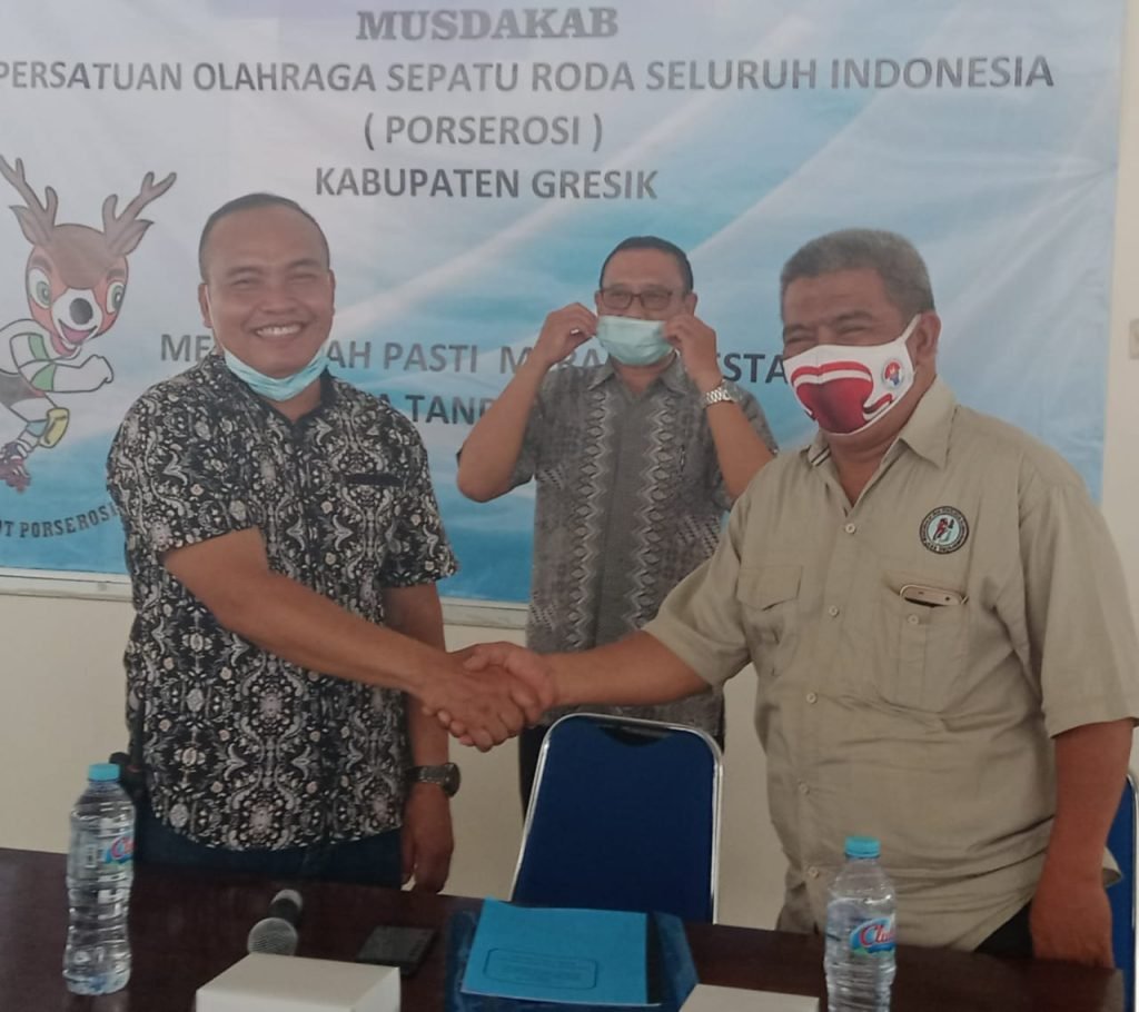Danramil Ujungpangkah Pimpin Olah Raga Sepatu Roda Gresik
