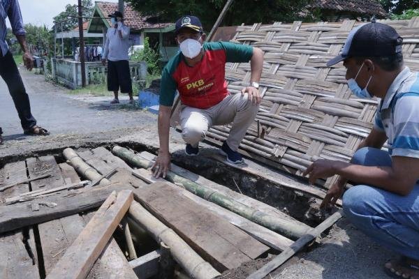 Wabup Subandi: Jembatan di Desa Klantingsari Segera Diperbaiki