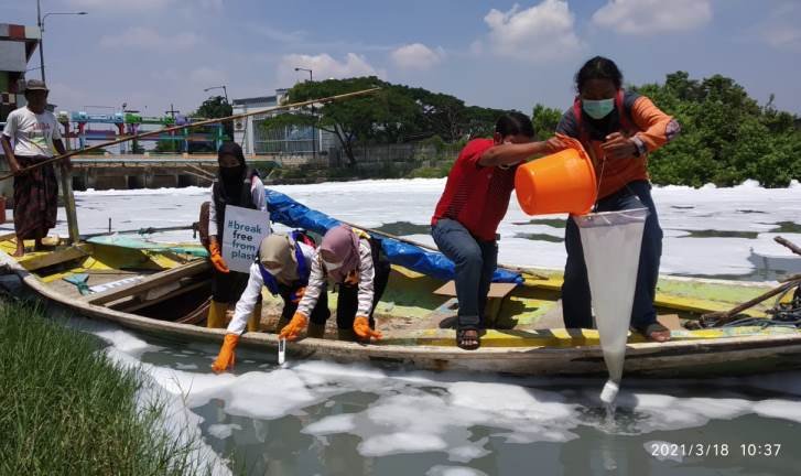 Tercemar Phosphat Sungai Tambak Wedi Terancam Buyar