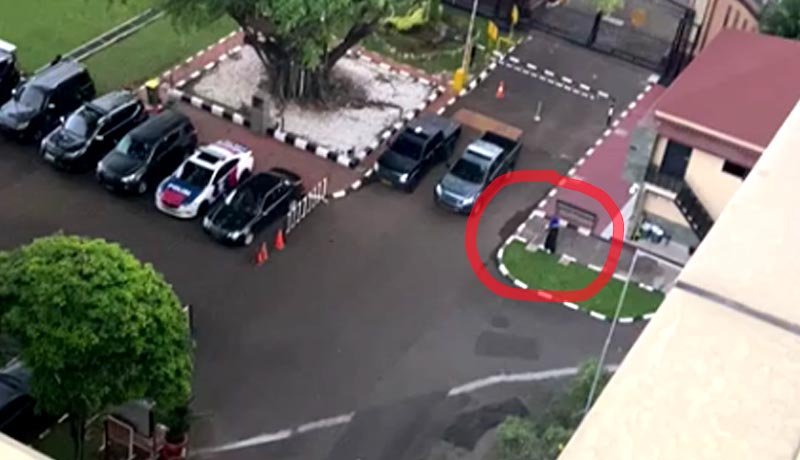 Video – Lokasi Aksi Teror Wanita Bersenjata Pistol Dekat Dengan Ruang Kapolri Jenderal Listyo Sigit