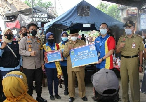 Nico Afinta Bersama Rombongan Tinjau lokasi Bencana di Kecamatan Dampit, Malang