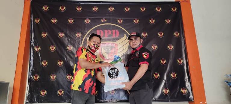 Brigade 08 DPD DKI Jakarta Berbagi Sembako