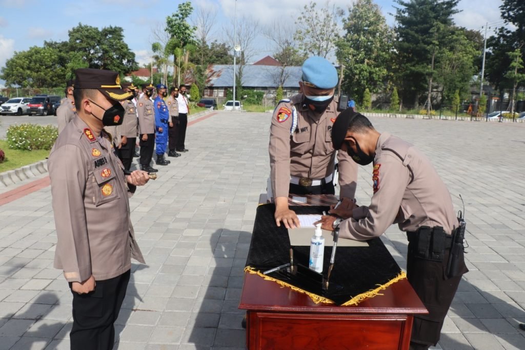 Anggota Polres Gresik Buat Penyataan Tidak Menggunakan Narkoba