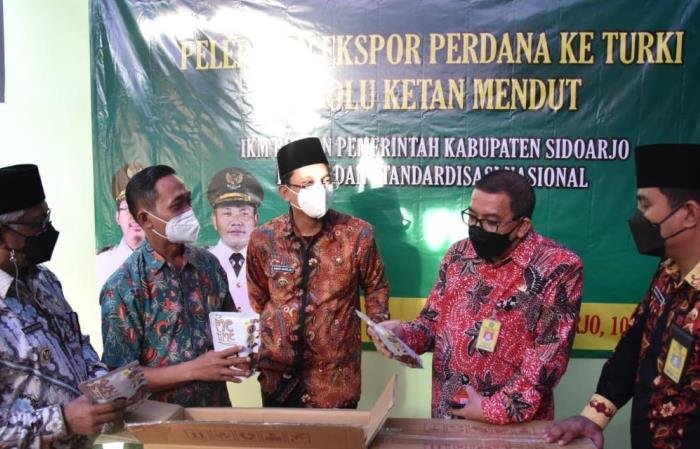 Peluncuran Ekspor Perdana Keripik Brownies Ketan ke Turki
