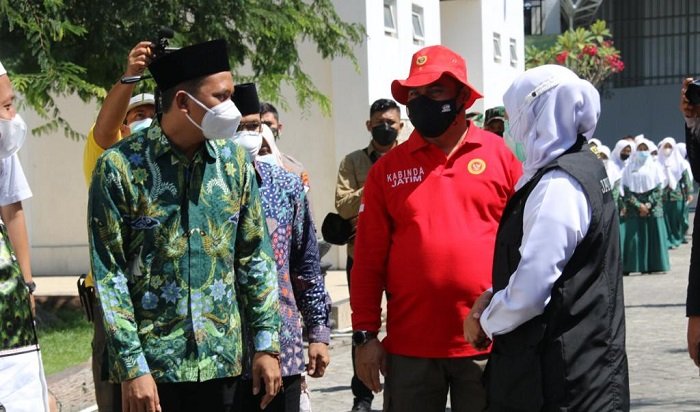 Bupati Sidoarjo, Forkopimda Jatim dan Kabinda JatimSelenggarakan Vaksinasi Massal di Ponpes Progresif Bumi Sholawat