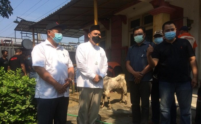 Ketua Dewan Penasehat DPD Partai Gerindra Jatim Sumbang 3 Ekor