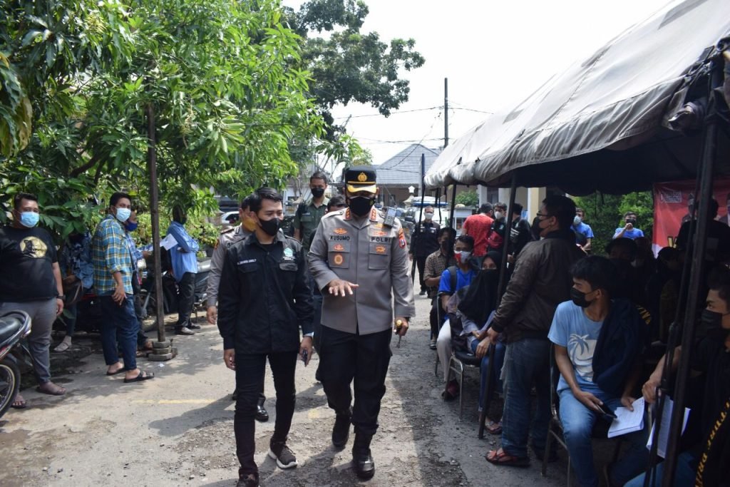 Pagar Nusa Bersama Kapolresta Sidoarjo, Lakukan Sinergitas Vaksinasi Covid 19