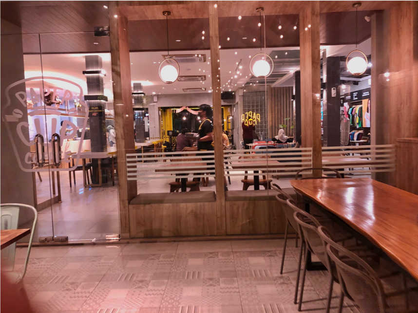 Papercup Manyar, Bisa Nongki sambil Custom Kaus