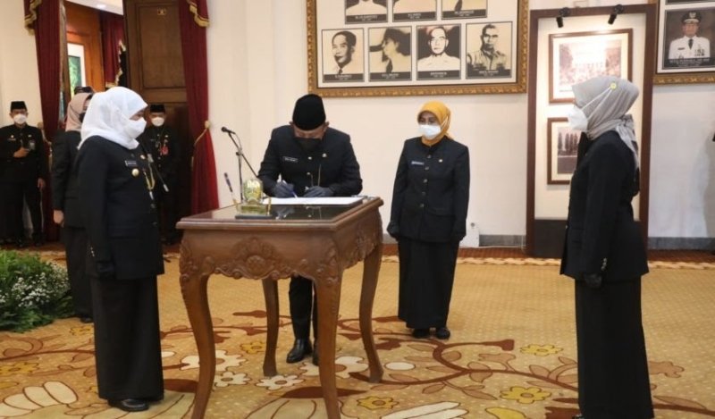 Dr. Erwin Resmi Jabat Kadinkes Jatim