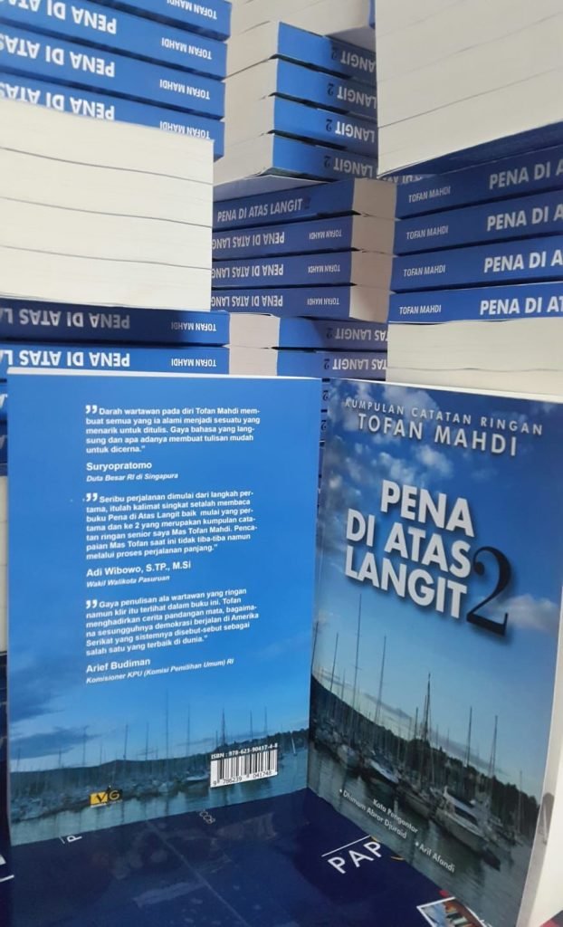 Praktisi Komunikasi Sawit Tofan Mahdi Terbitkan Buku Pena di Atas Langit 2