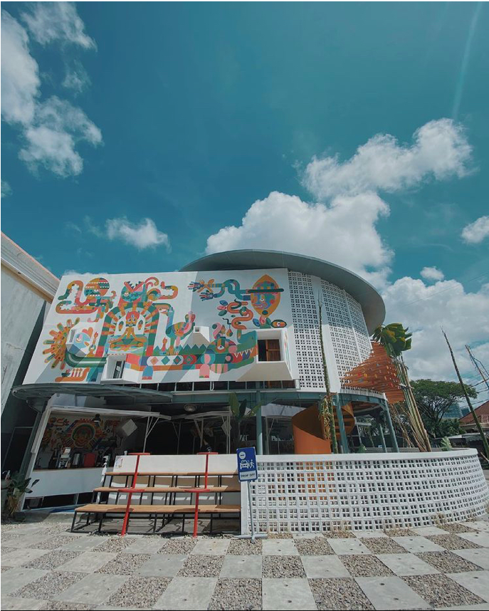 Aiola Canteen MERR, Tempat Nongkrong Hits Di Surabaya