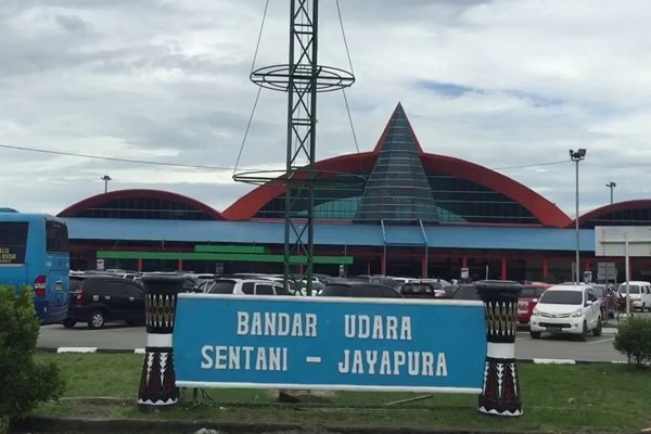 Jokowi Akan Bangun Banyak Bandara Baru di Papua