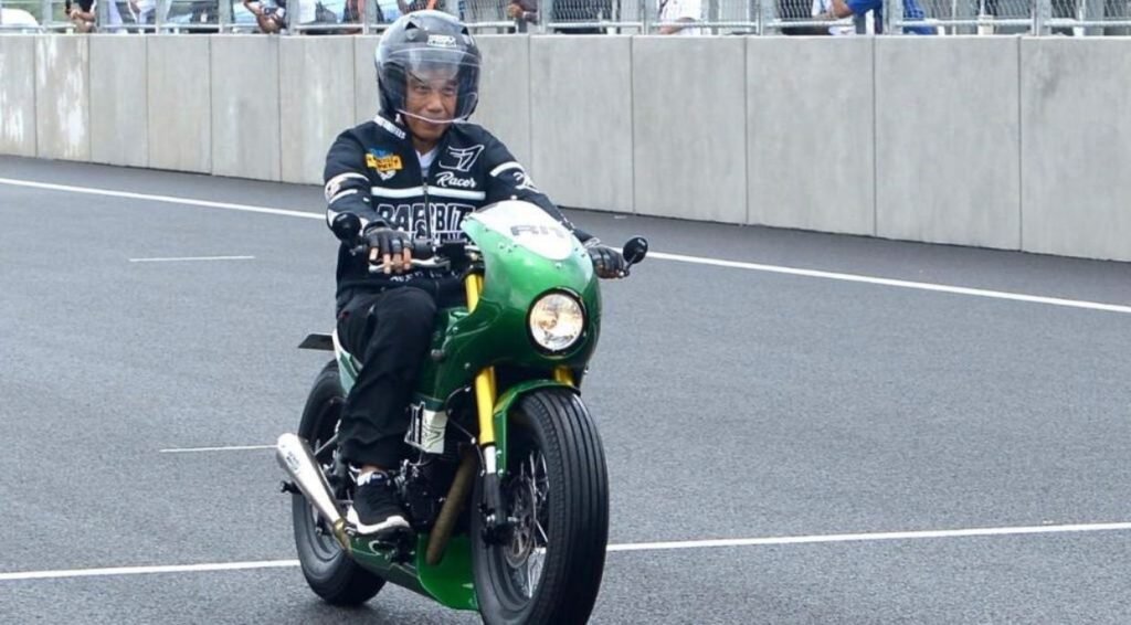 Presiden Jokowi Jajal Sirkuit Mandalika Naik Motor Miliknya