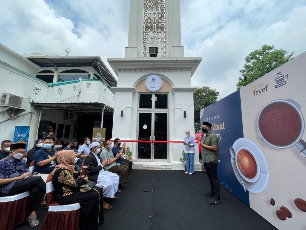 Kontribusi Konkret untuk Ekonomi Berbasis Masjid, ISYEF Sulap Tower Masjid Jadi Coffee Shop