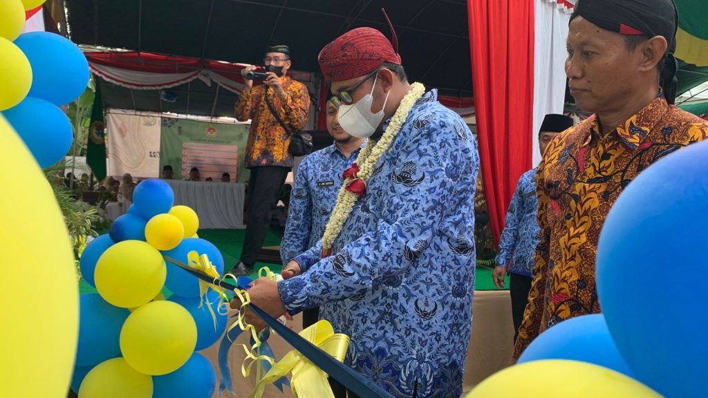 Bupati Fauzi Resmikan PAUD Budi Luhur, Masjid dan Yayasan Arrozaq Paberasan