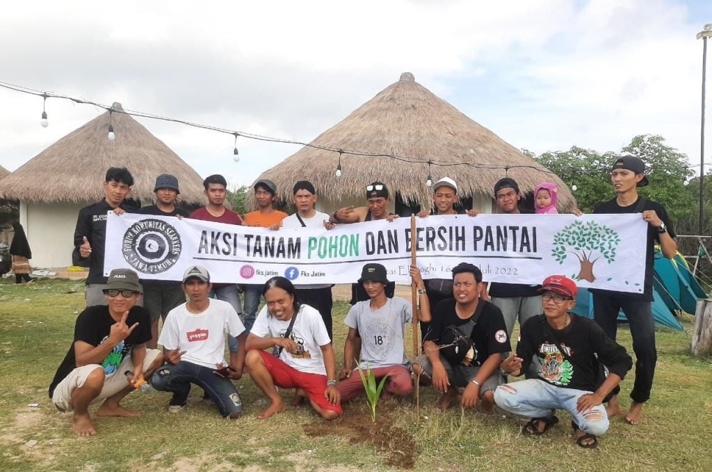 Slanker Jatim Gelar Aksi Heroik di Pantai E Kasoghi Sumenep, Pengelola Apresiasi Tinggi