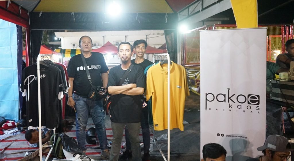 Pakoe Kaos Original Sponsor Utama Event MID-Night di Sampang