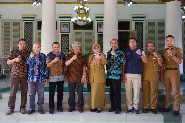 Unitri Malang Bekerja Sama dengan Pemkab Pamekasan dan Mengusung Tema KKN Tematik