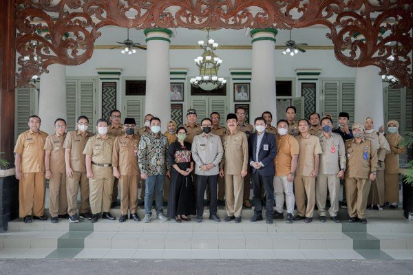 Gandeng Unair Surabaya Pemkab Pamekasan Siap Realisasikan Vaksin Merah Putih