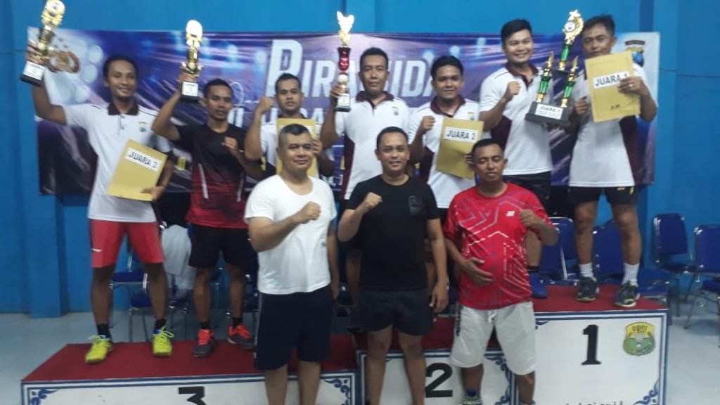 PWI Kalah Dari Polres Sampang, Dalam Laga Sinergitas Badminton