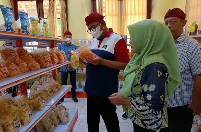 Produk Terlaris di Mall UMKM Camilan Khas Sumenep