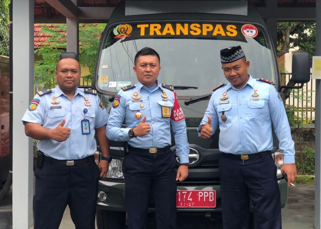 Rutan Sumenep Terima Satu Unit Mobil Transpas
