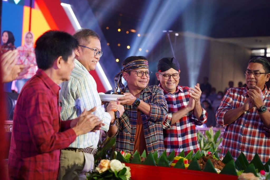 Satu Dekade Transformasi, SIG Bertekad Jadi Regional Champion