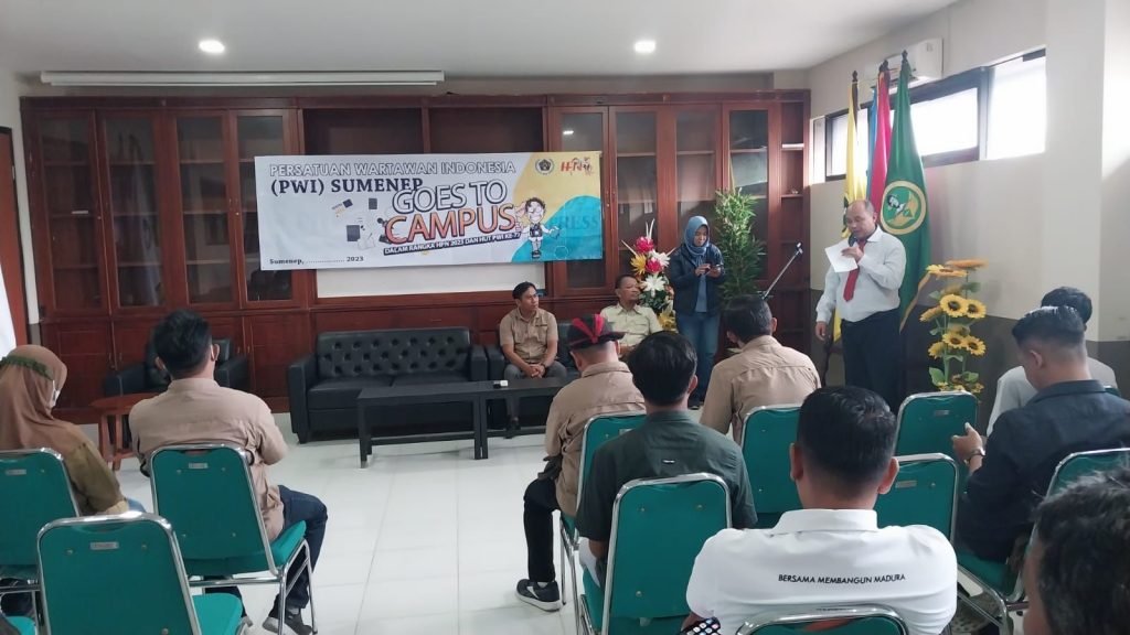 Sambut HUT PWI Ke-77, PWI Sumenep Goes to Campus