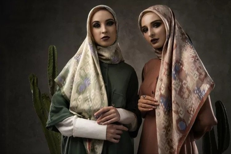 Itang Yunasz Gandeng JNE Keluarkan Koleksi Terbaru Sambut Ramadan