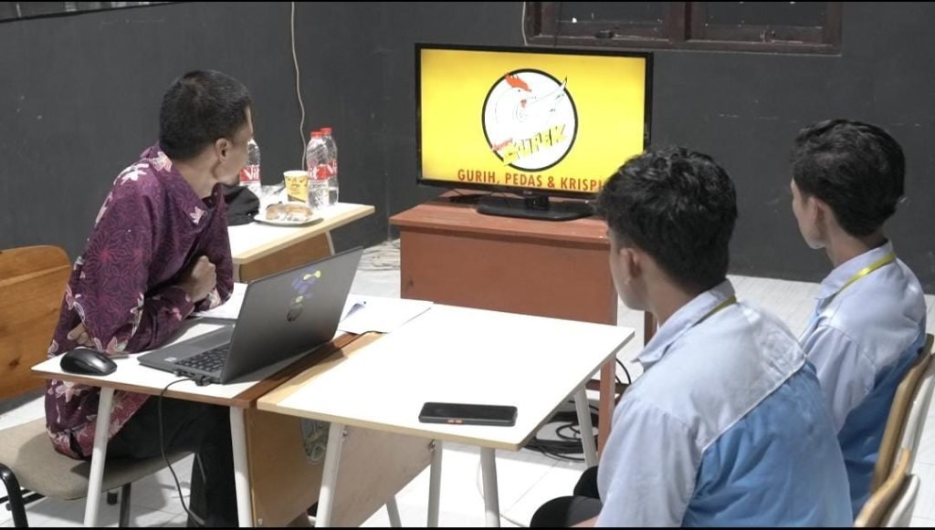 Siswa SMKN 1 Sumenep Rebranding 57 Video dan Logo UMKM