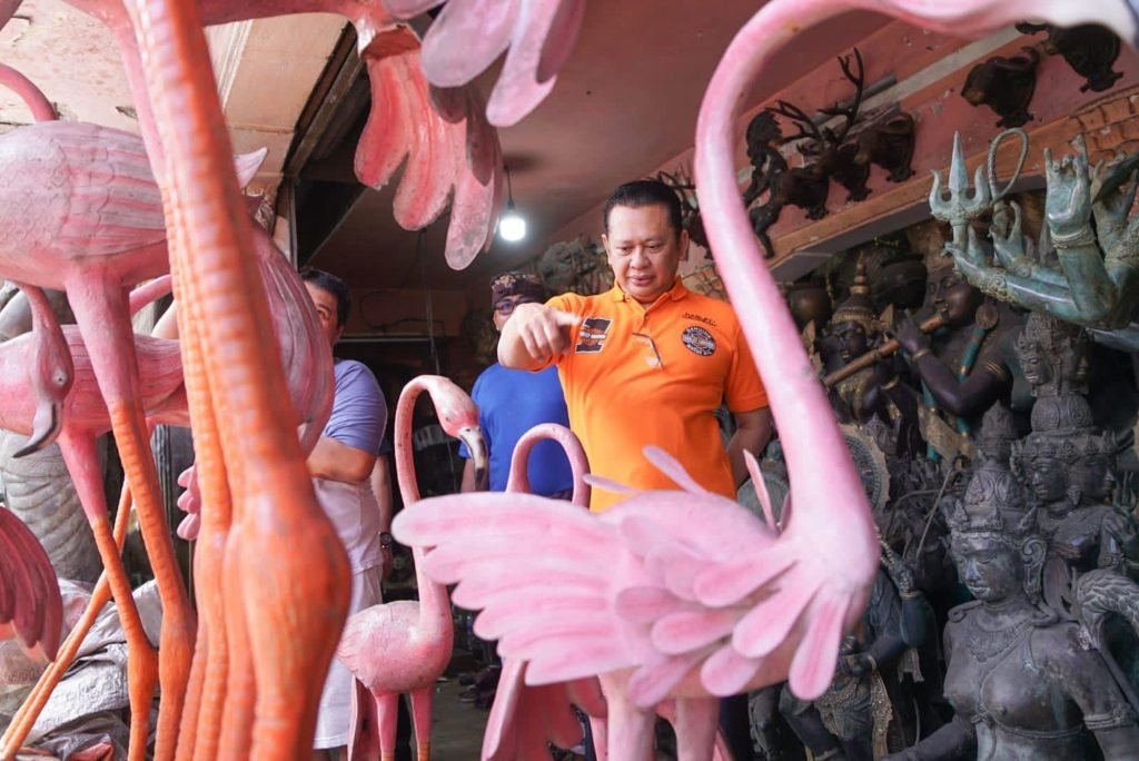 Bamsoet Dorong Pelaku UMKM Pasarkan Karyanya di Platform Digital