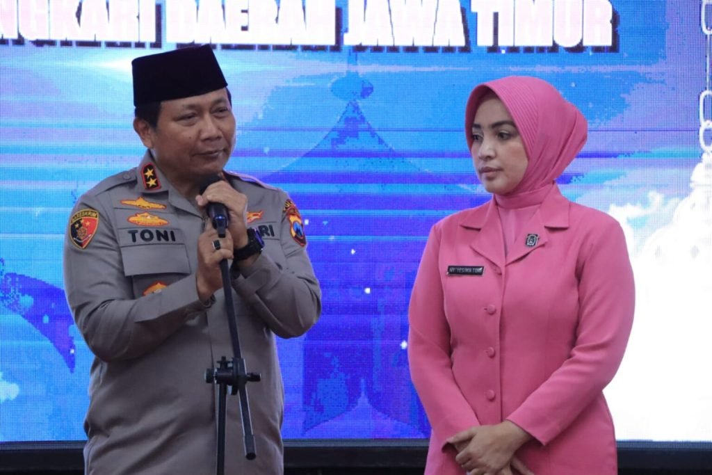 Kapolda Jatim Beri Dukungan UMKM Bhayangkari Ngawi