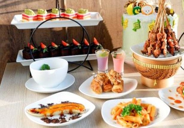 Oakwood Hotel & Residence Surabaya Gandeng UMKM Sajikan Menu Buka Puasa