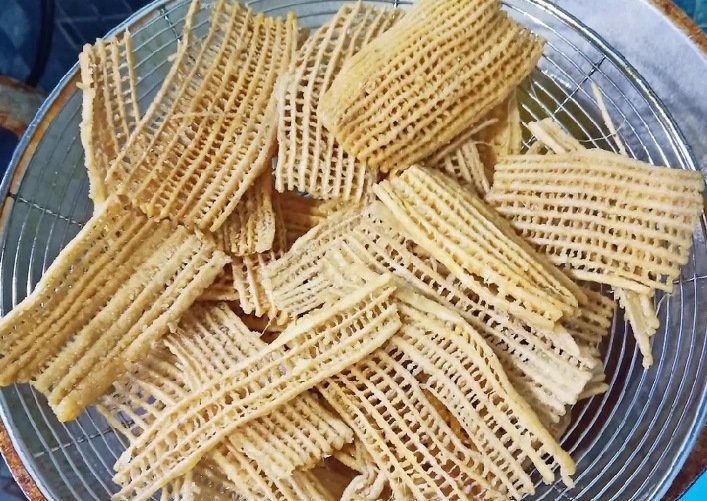 Jadi Kripik yang Gurih dan Renyah, Pelepah Pisang Jadi Cuan